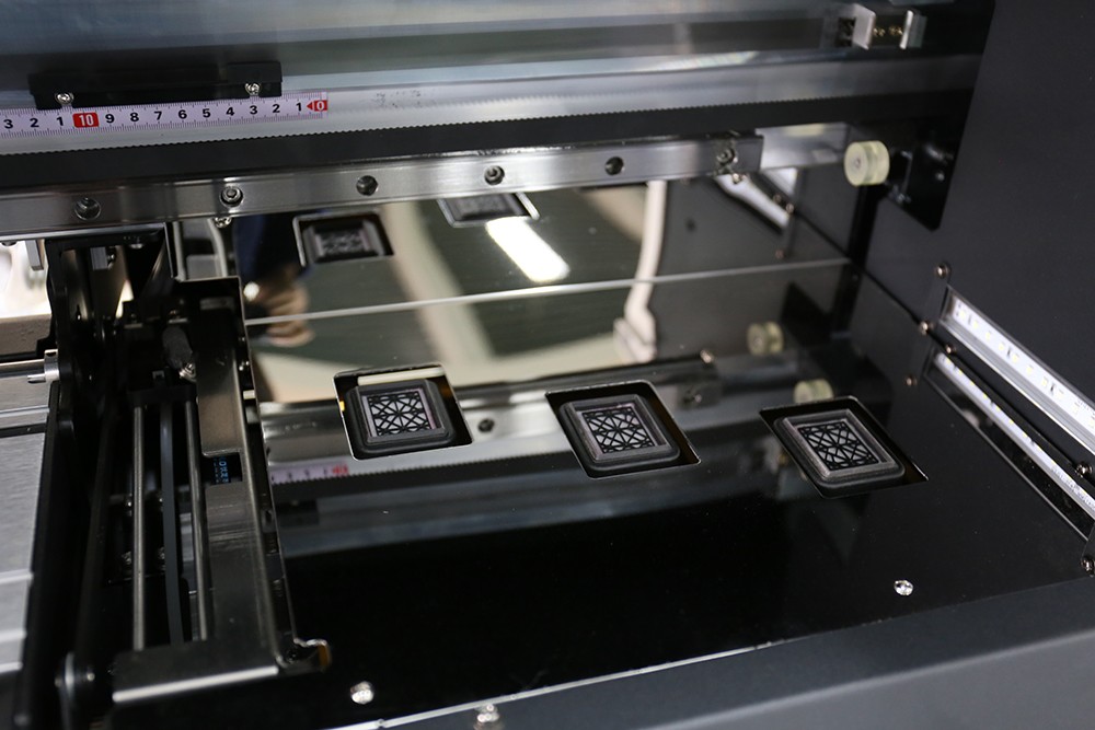 全新一體式自動(dòng)升降墨棧.JPG 全新一體式自動(dòng)升降墨棧.JPG